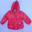 Dívčí zimní bunda červená, prošitá s kapucí
